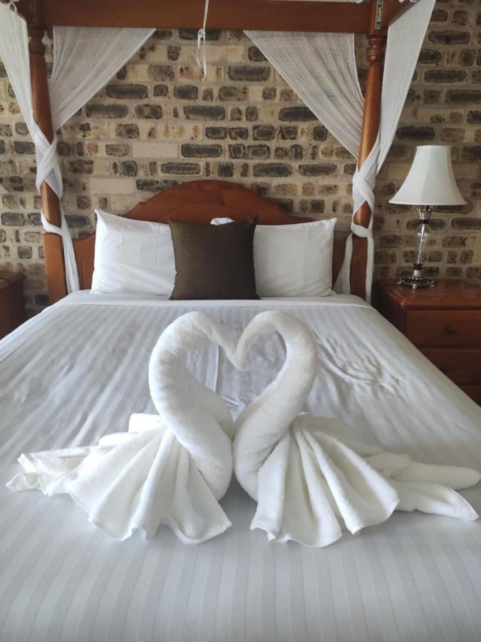 Sir Francis Drake Motel Heatherbrae Dış mekan fotoğraf