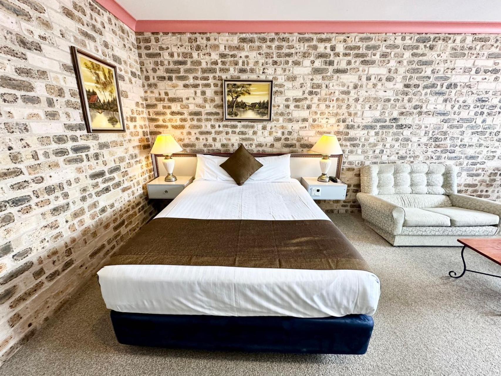 Sir Francis Drake Motel Heatherbrae Dış mekan fotoğraf